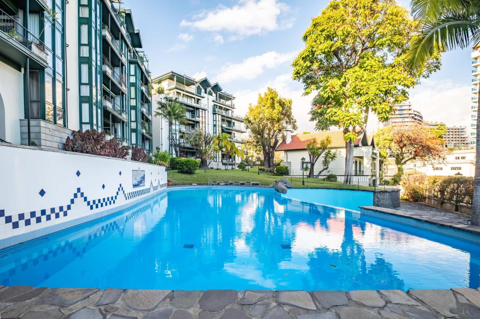 Luxury Oceanfront At Reid'S Gardens Funchal (Madeira) Exterior foto